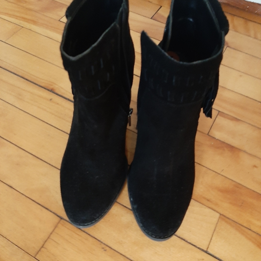 Jessica Simpson Ankle Boots with fringe tassle